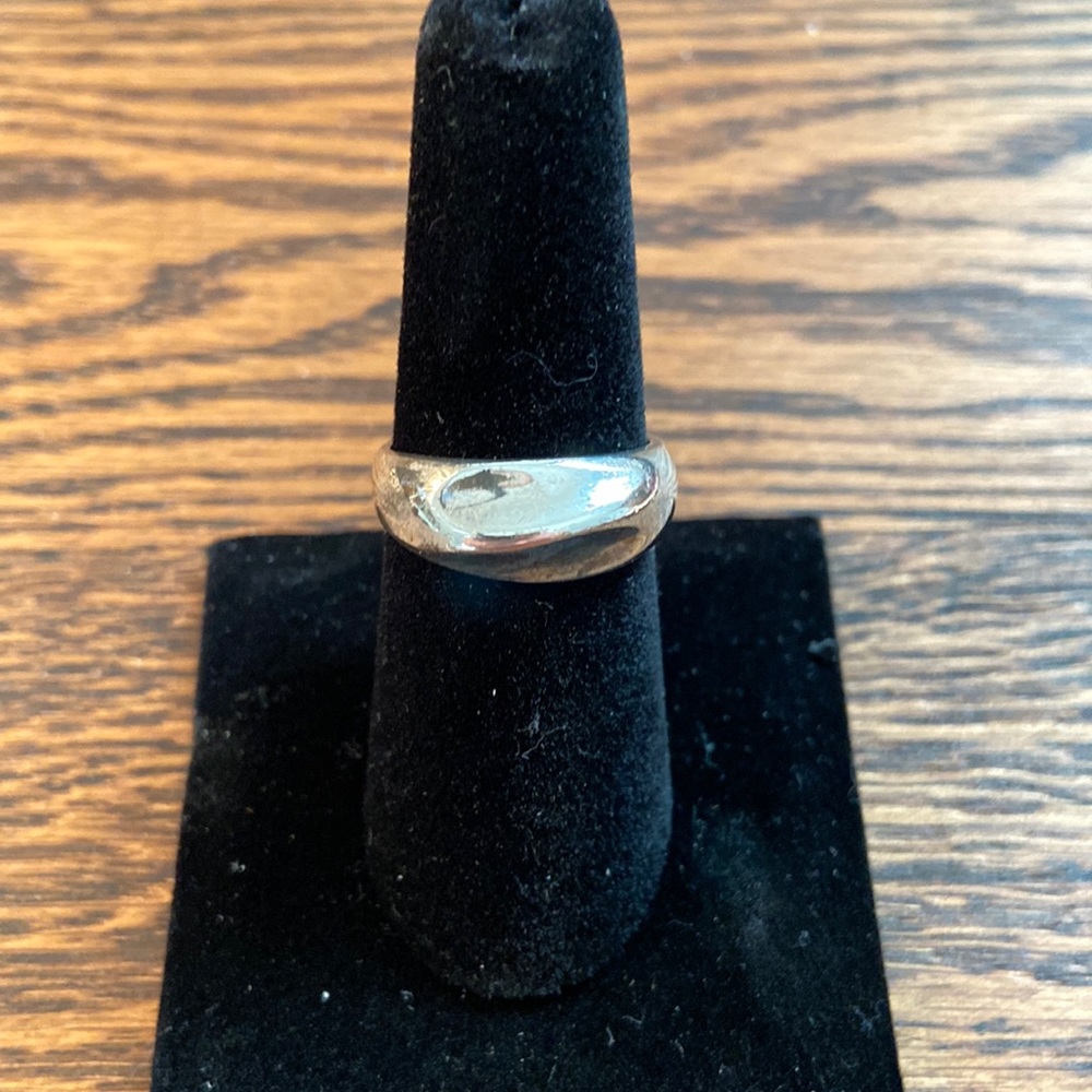 Silver wave ring